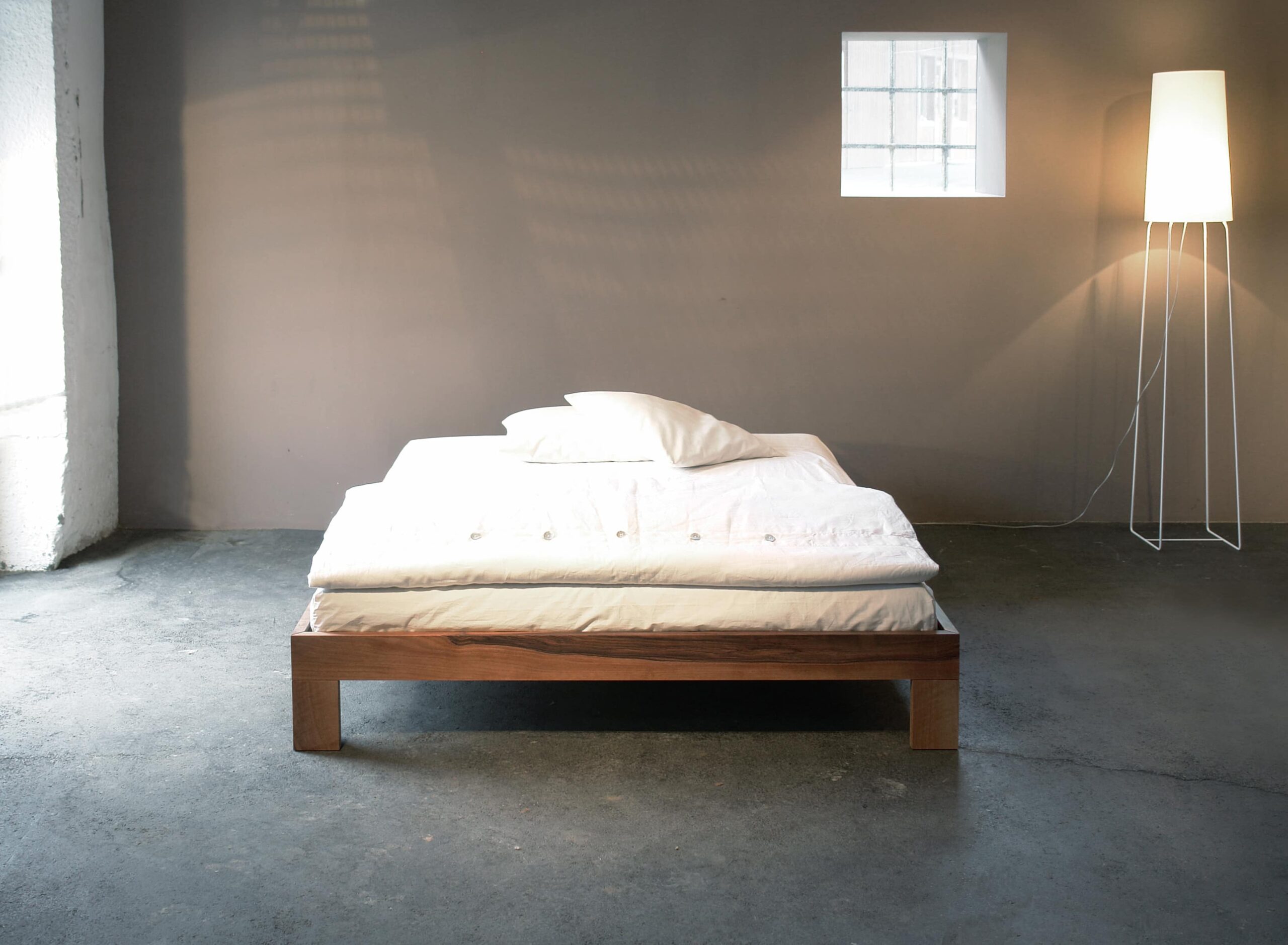 FUTON-TATAMI - <p><strong>Lift</strong></p>
